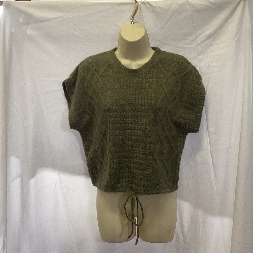 Hippie Rose Cropped Green Sleeveless Sweater